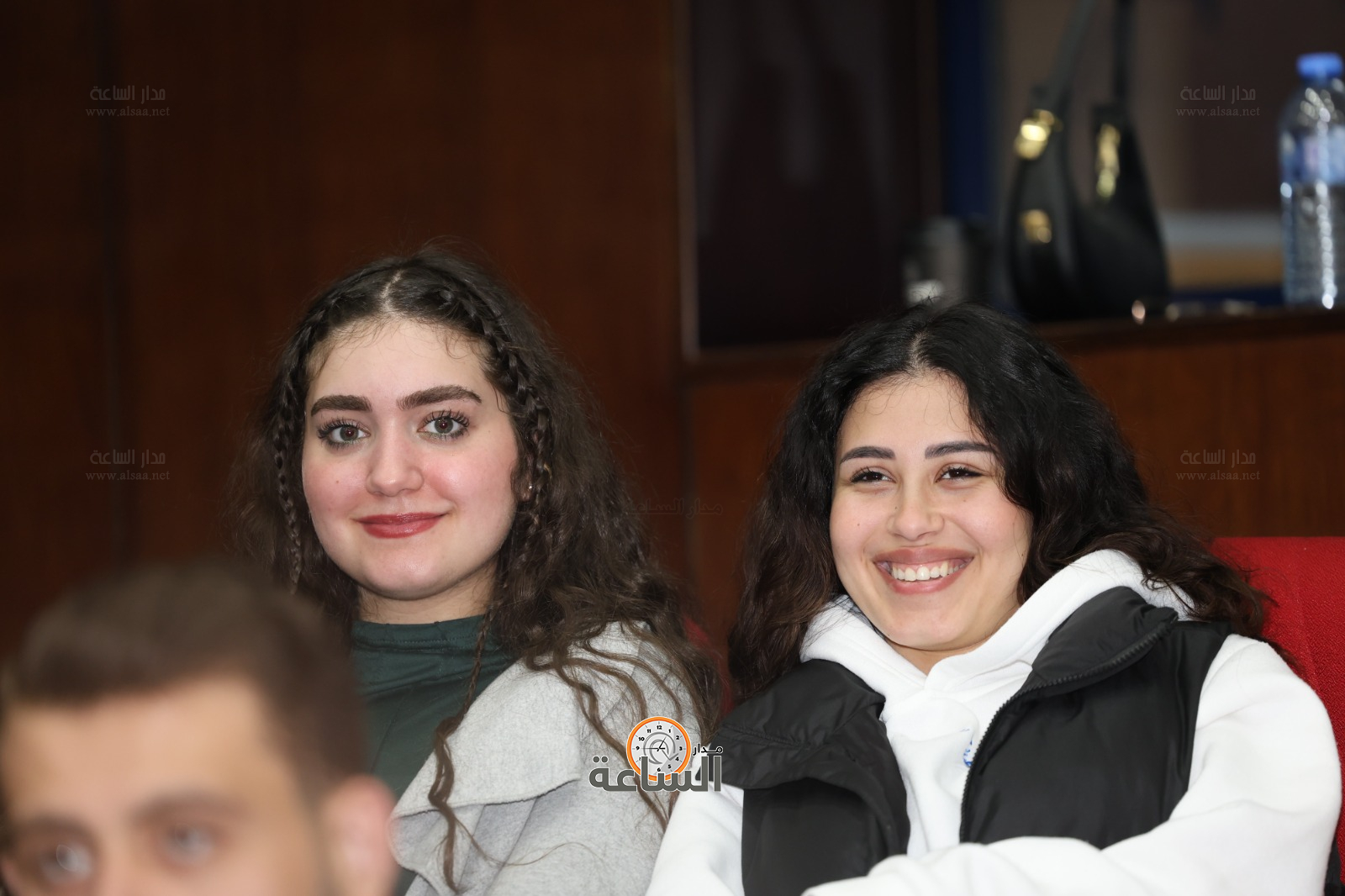 Madar Al-Saa Images 0.3840707431956606