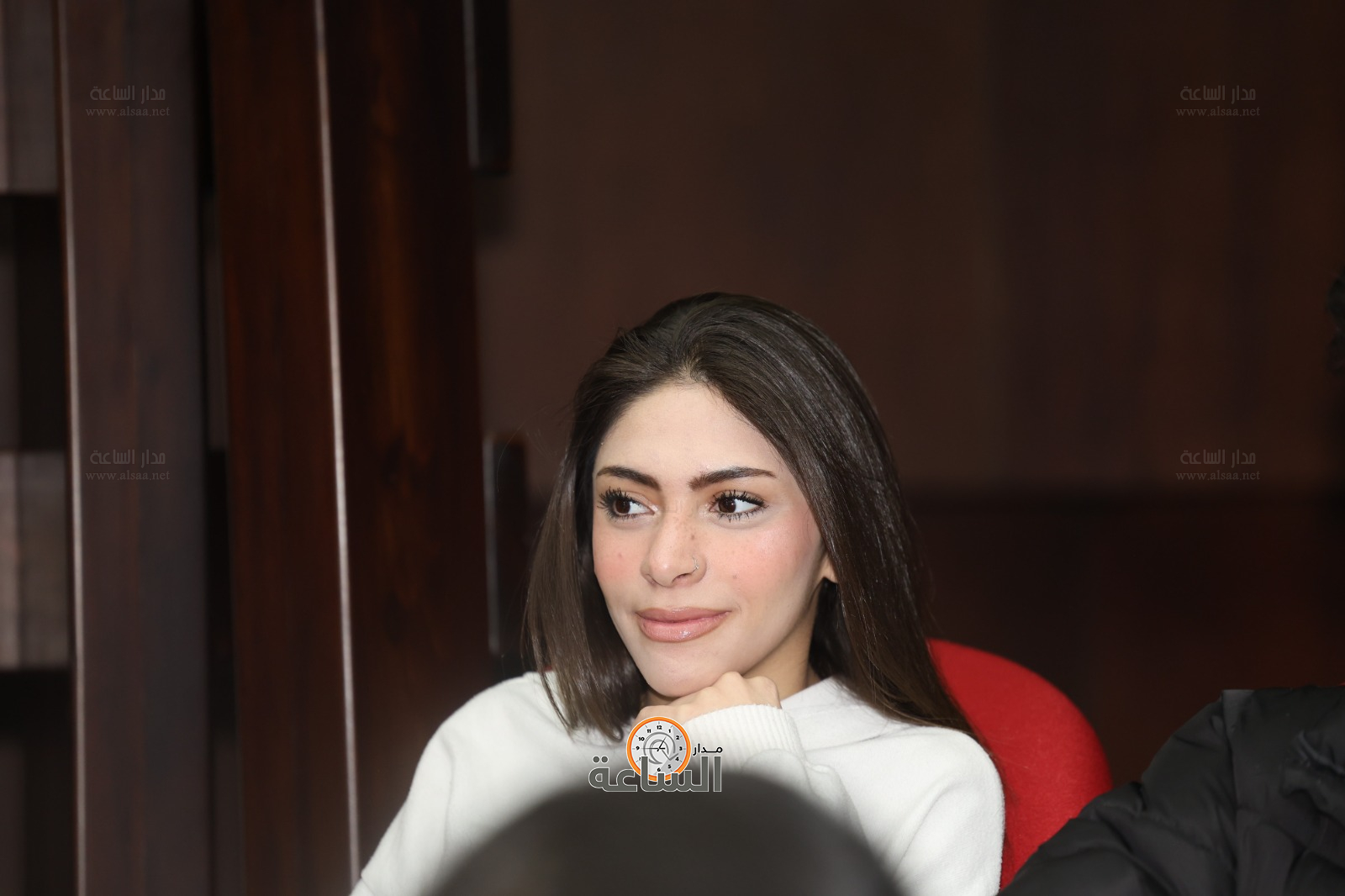 Madar Al-Saa Images 0.9840628315000407