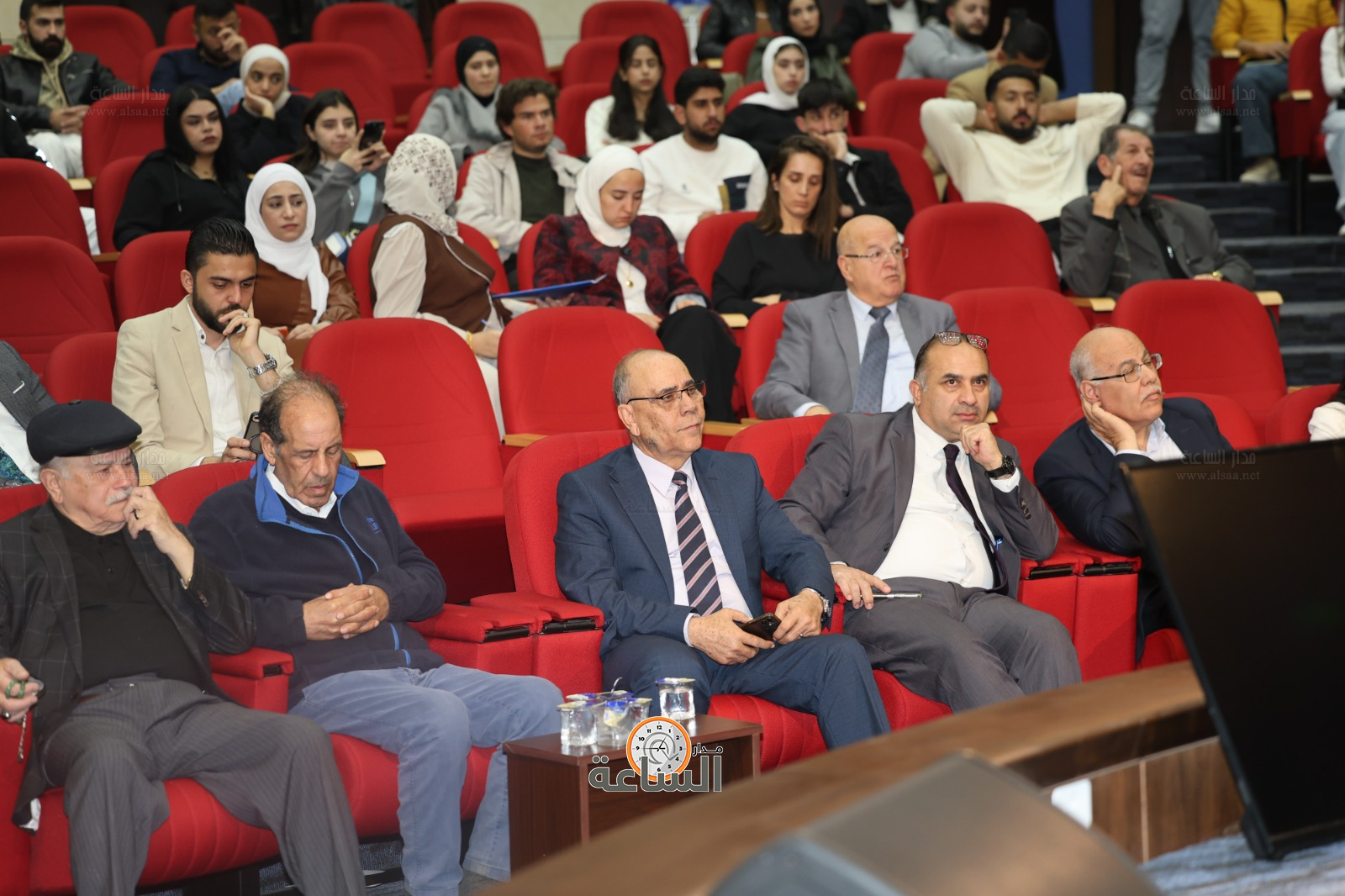 Madar Al-Saa Images 0.08650064646937483