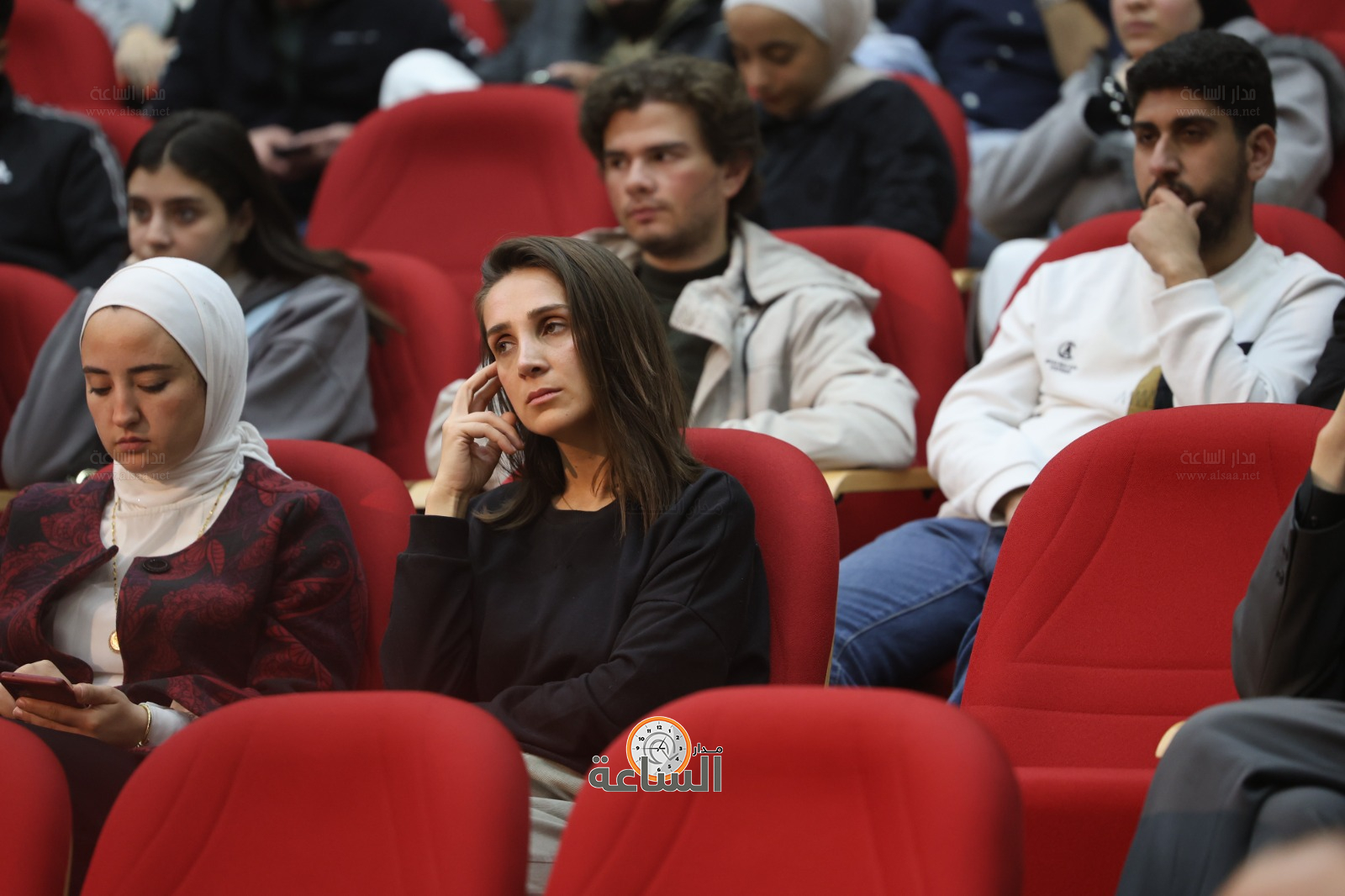 Madar Al-Saa Images 0.12782623813270977