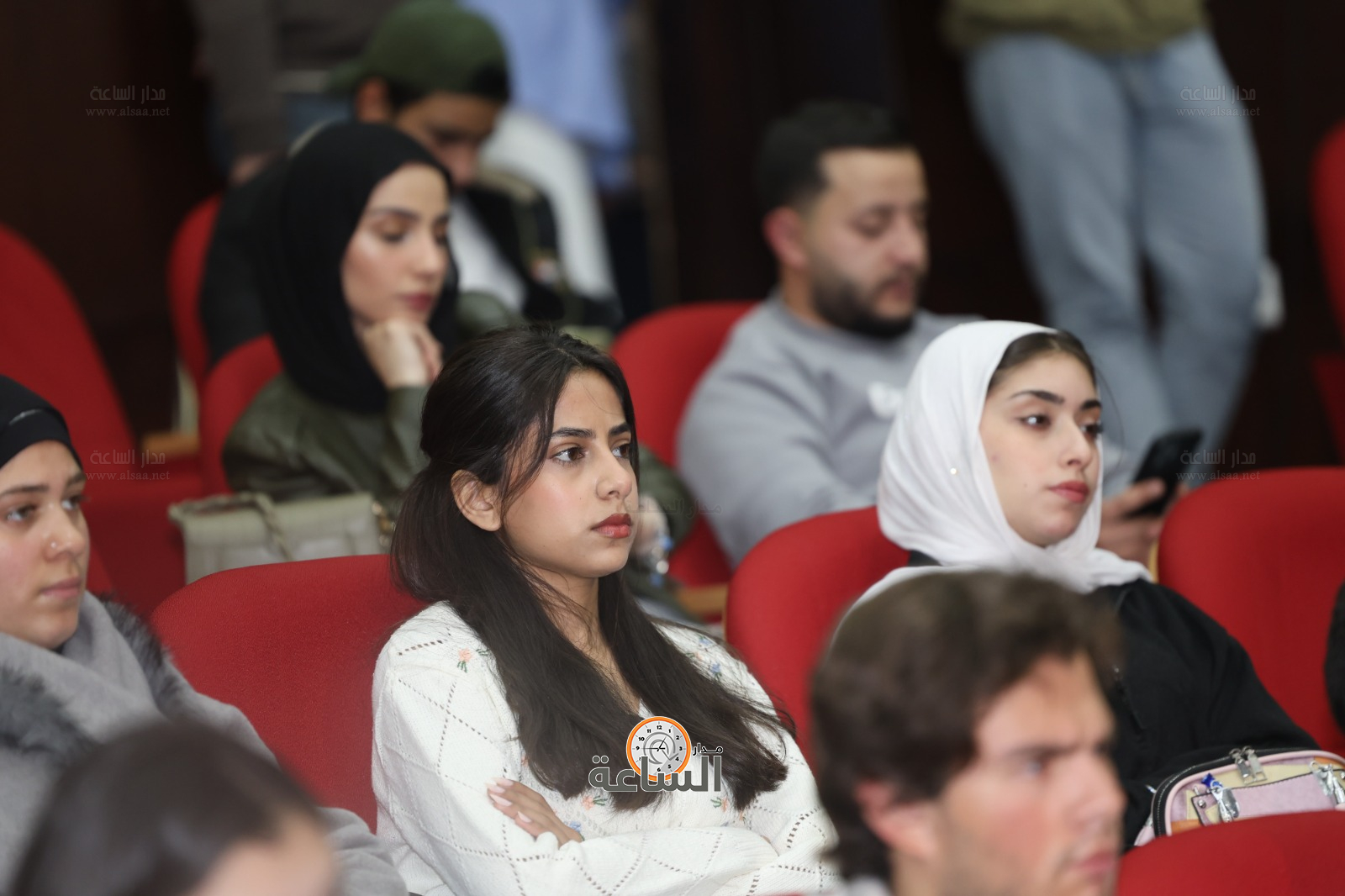 Madar Al-Saa Images 0.9524537581031799