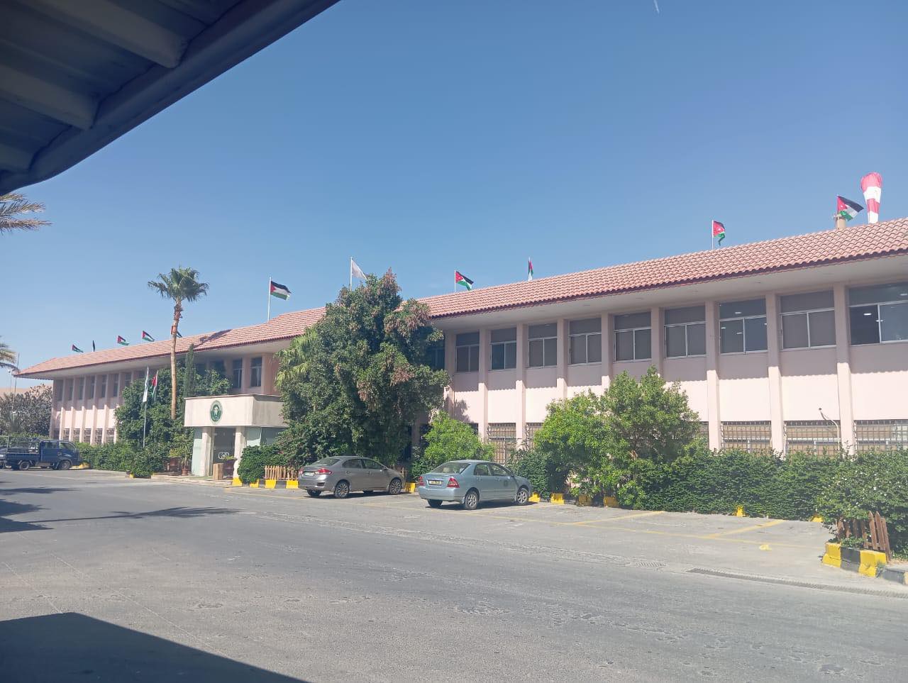 Madar Al-Saa Images 0.4398876436135566