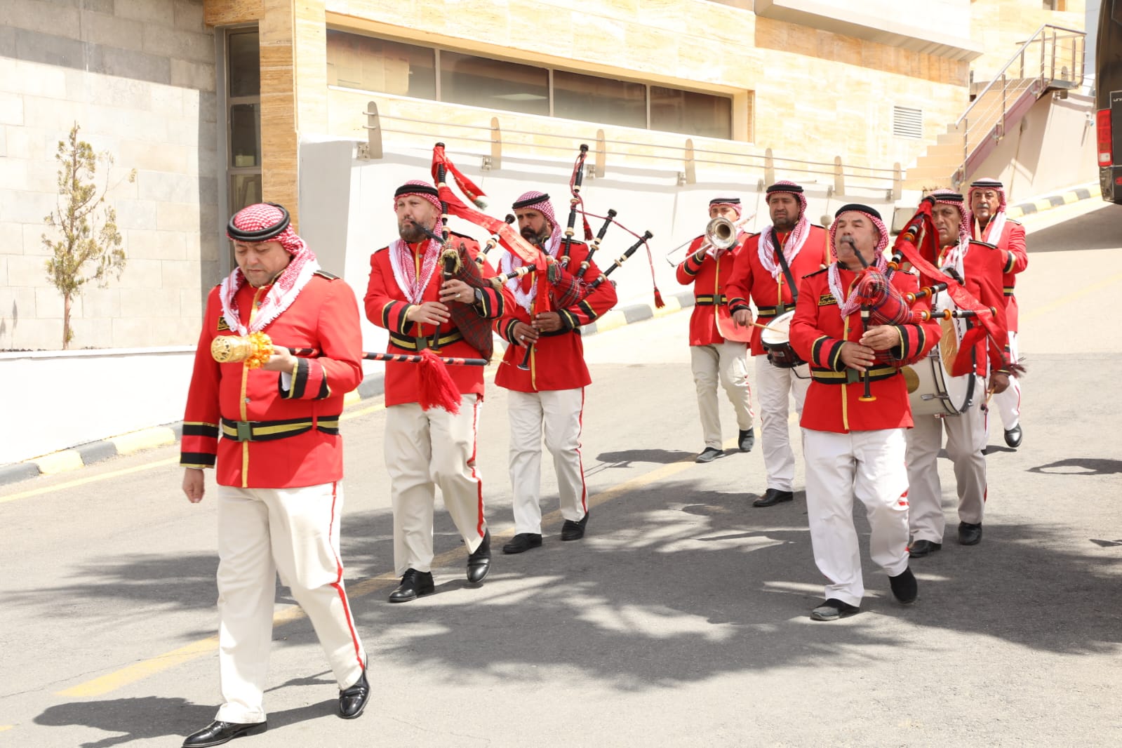 Madar Al-Saa Images 0.3345549023430304