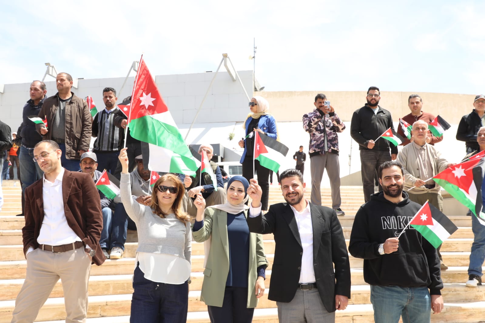 Madar Al-Saa Images 0.02170551320577896