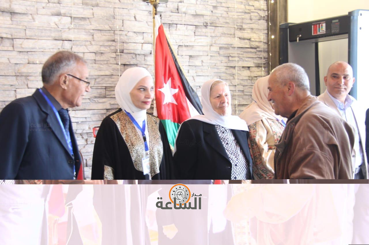 Madar Al-Saa Images 0.26640953446749993