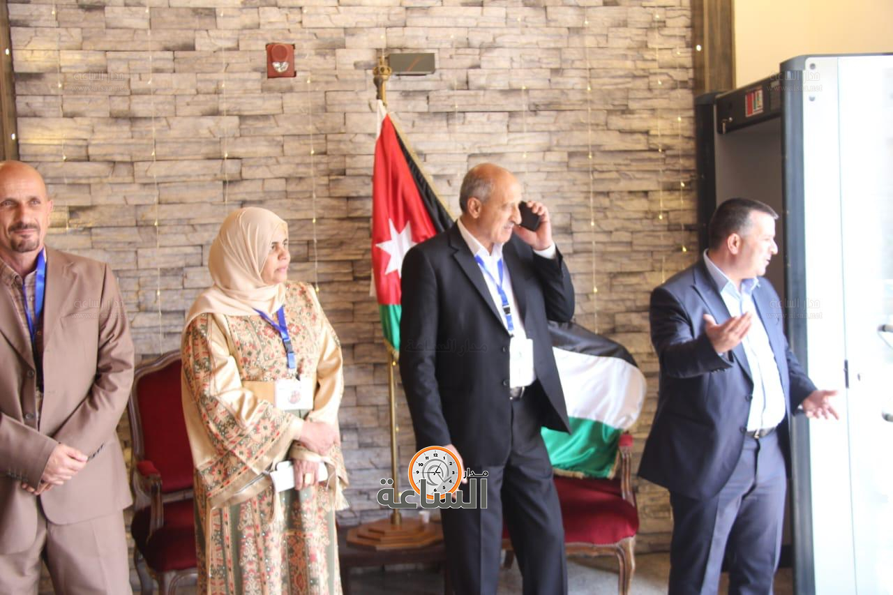 Madar Al-Saa Images 0.7345887332176856