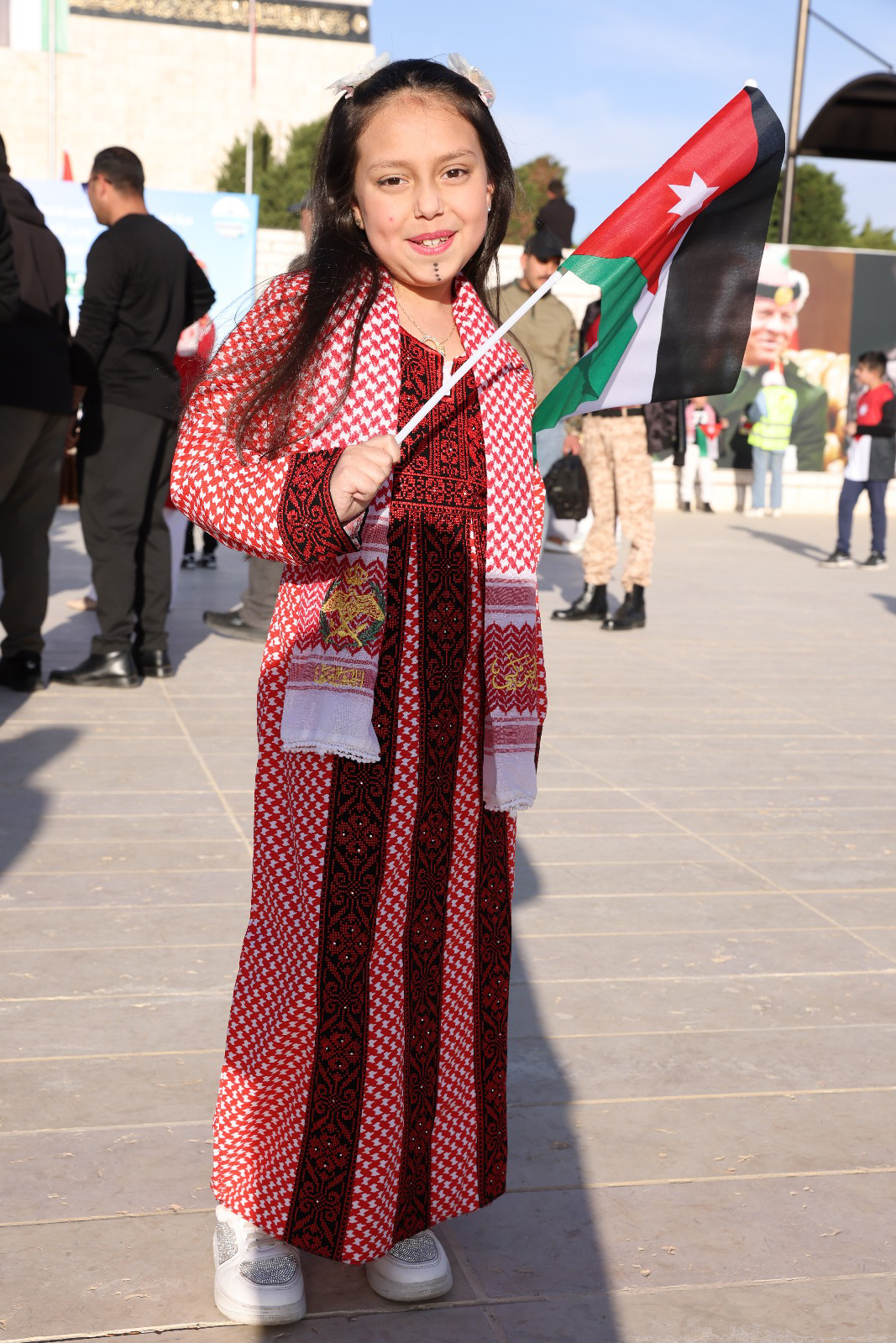 Madar Al-Saa Images 0.3601853908996595