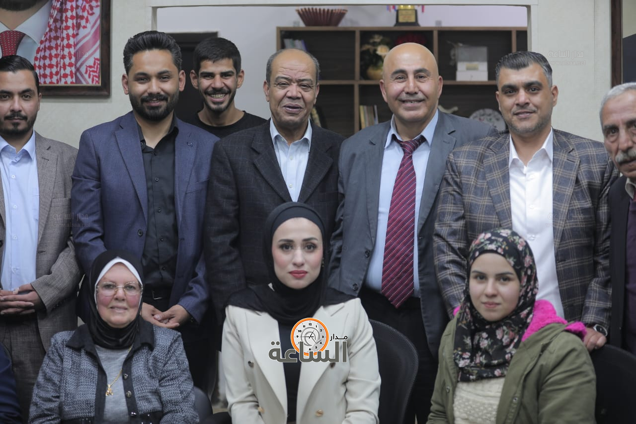 Madar Al-Saa Images 0.10640668824055222