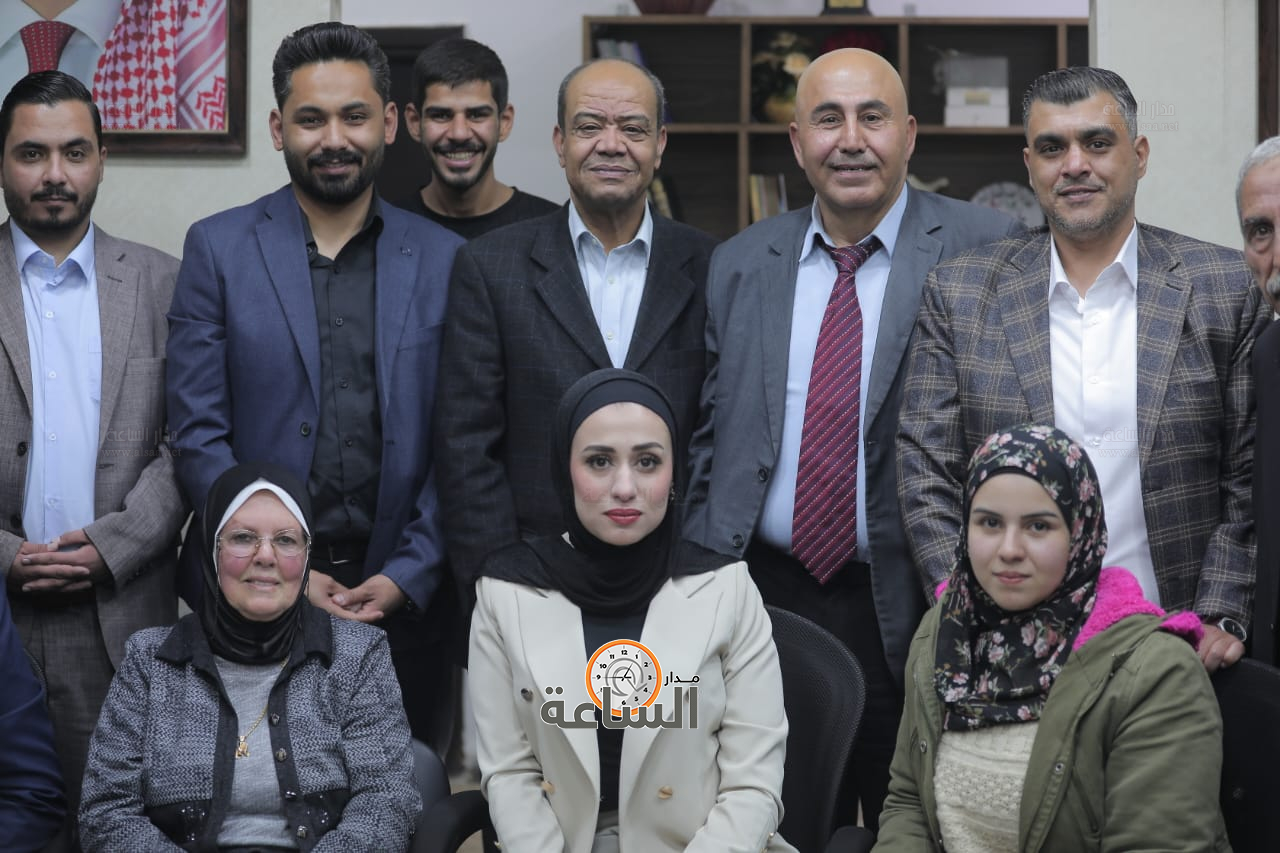 Madar Al-Saa Images 0.7235089541226618