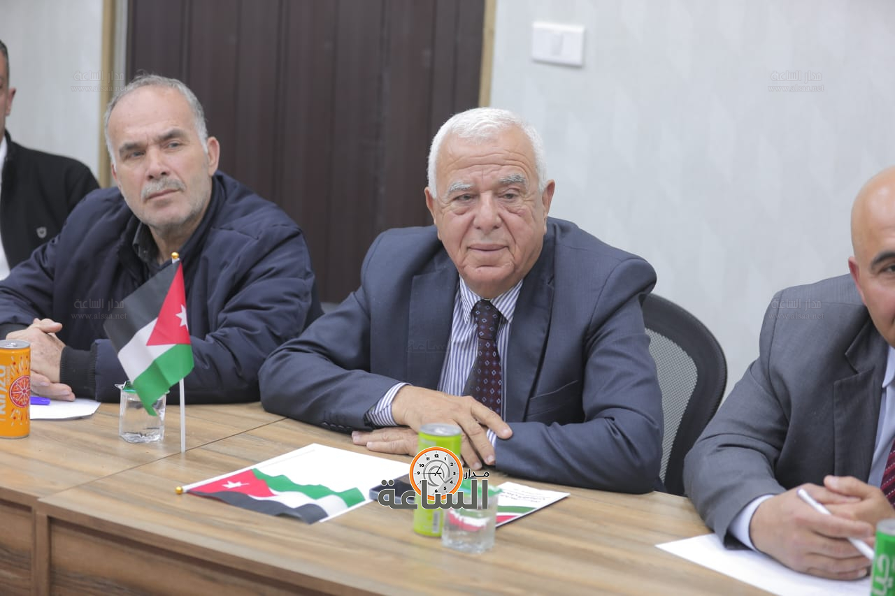 Madar Al-Saa Images 0.5535113623928447