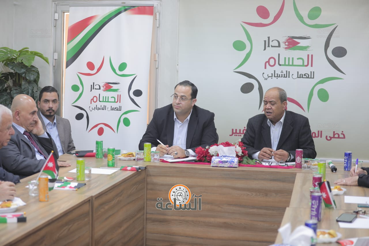 Madar Al-Saa Images 0.6931877059770719