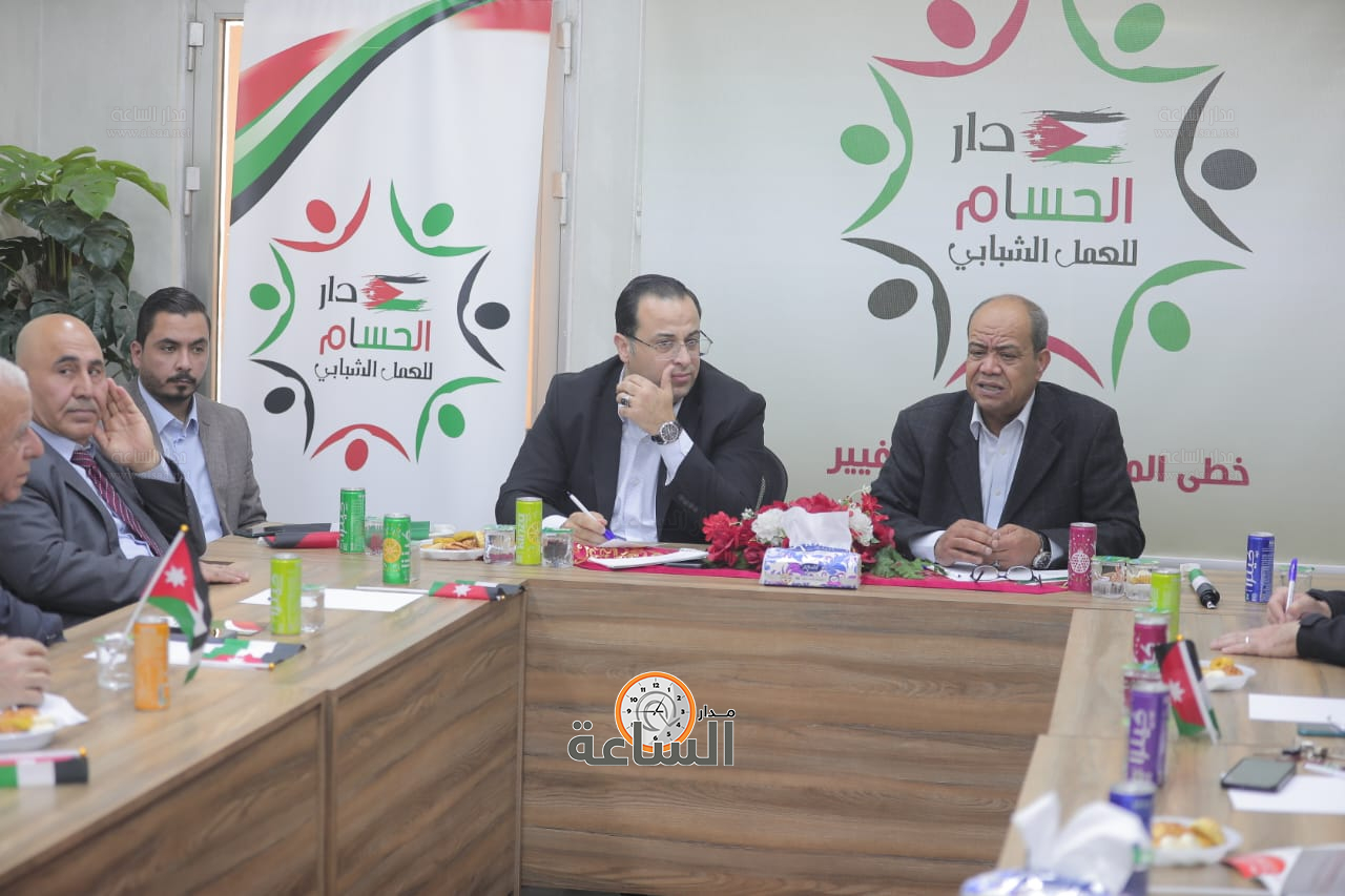 Madar Al-Saa Images 0.38593162063849884