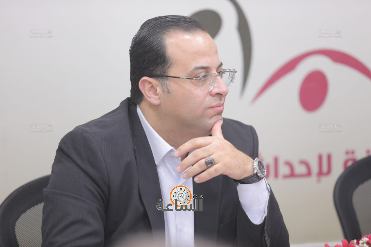 Madar Al-Saa Images 0.3240740358071673