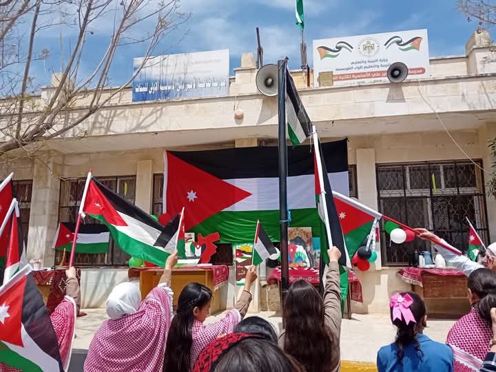 Madar Al-Saa Images 0.6514282249230595