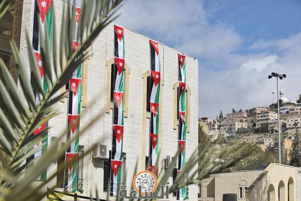 Madar Al-Saa Images 0.4817732407868399