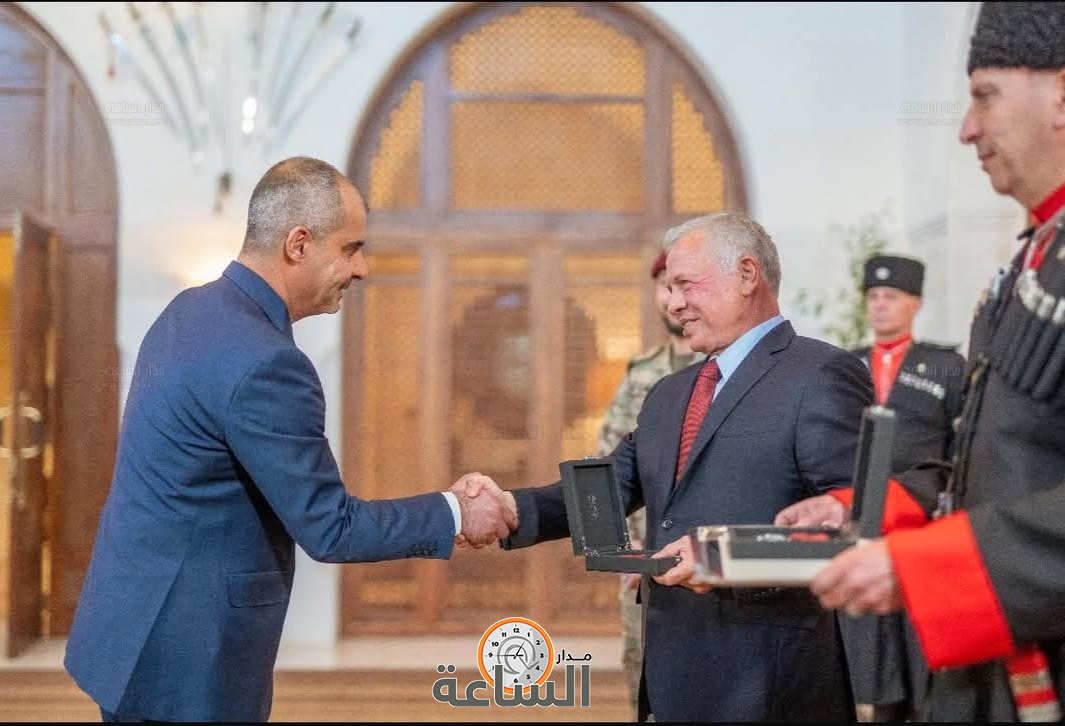 Madar Al-Saa Images 0.7813115946712107