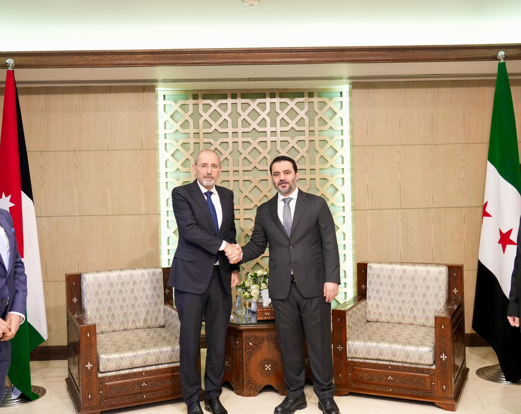 Madar Al-Saa Images 0.7133807778872557