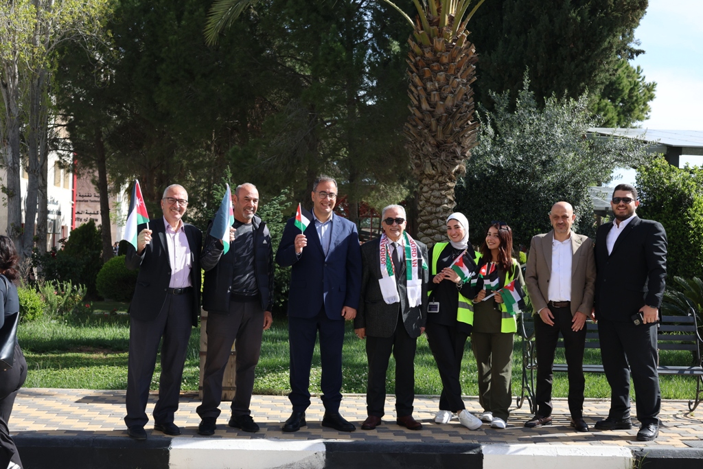 Madar Al-Saa Images 0.3853422041090516