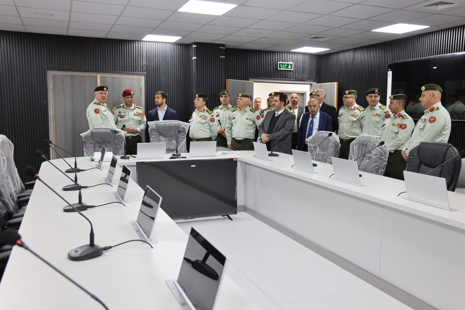 Madar Al-Saa Images 0.9757619380269827