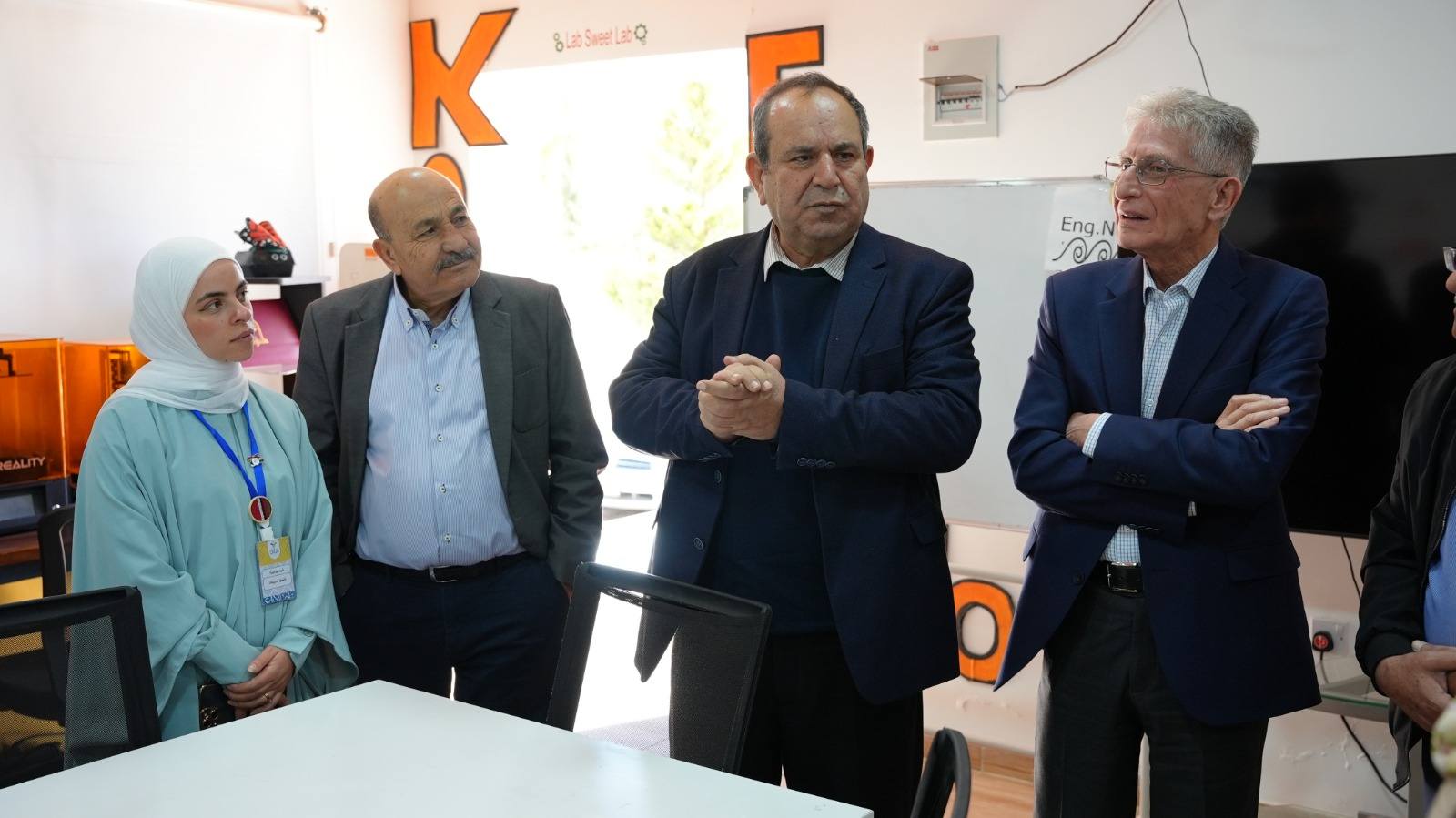 Madar Al-Saa Images 0.19550493123825718