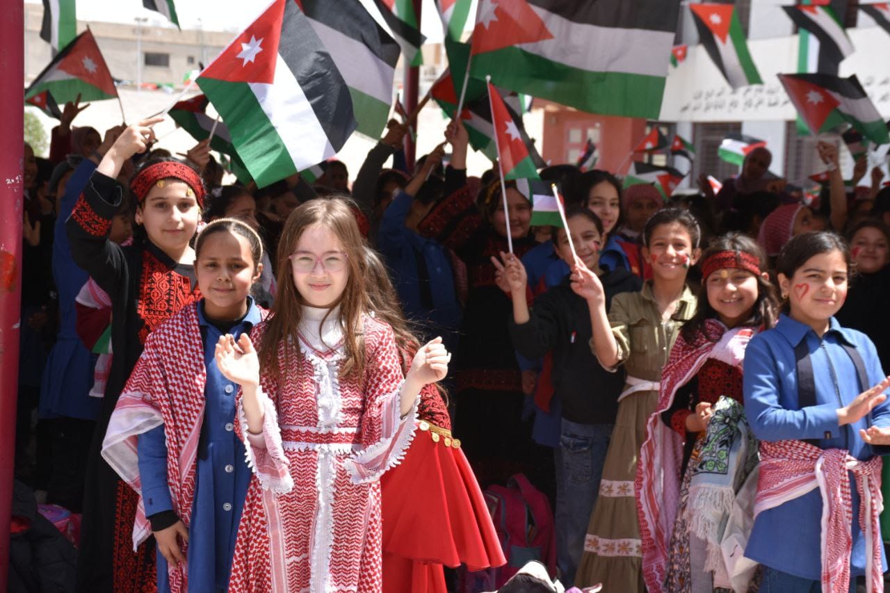 Madar Al-Saa Images 0.19055906820955915