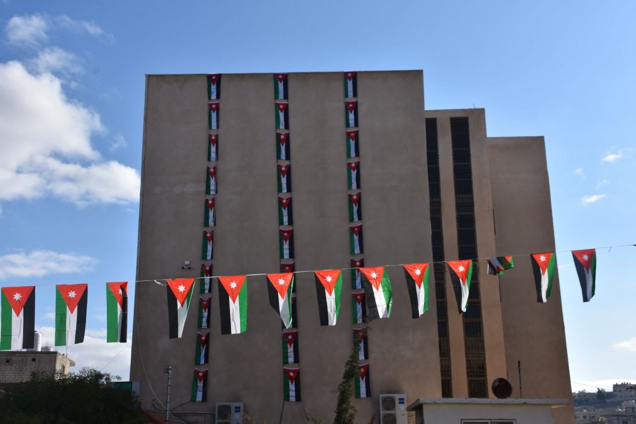 Madar Al-Saa Images 0.19710253110579867