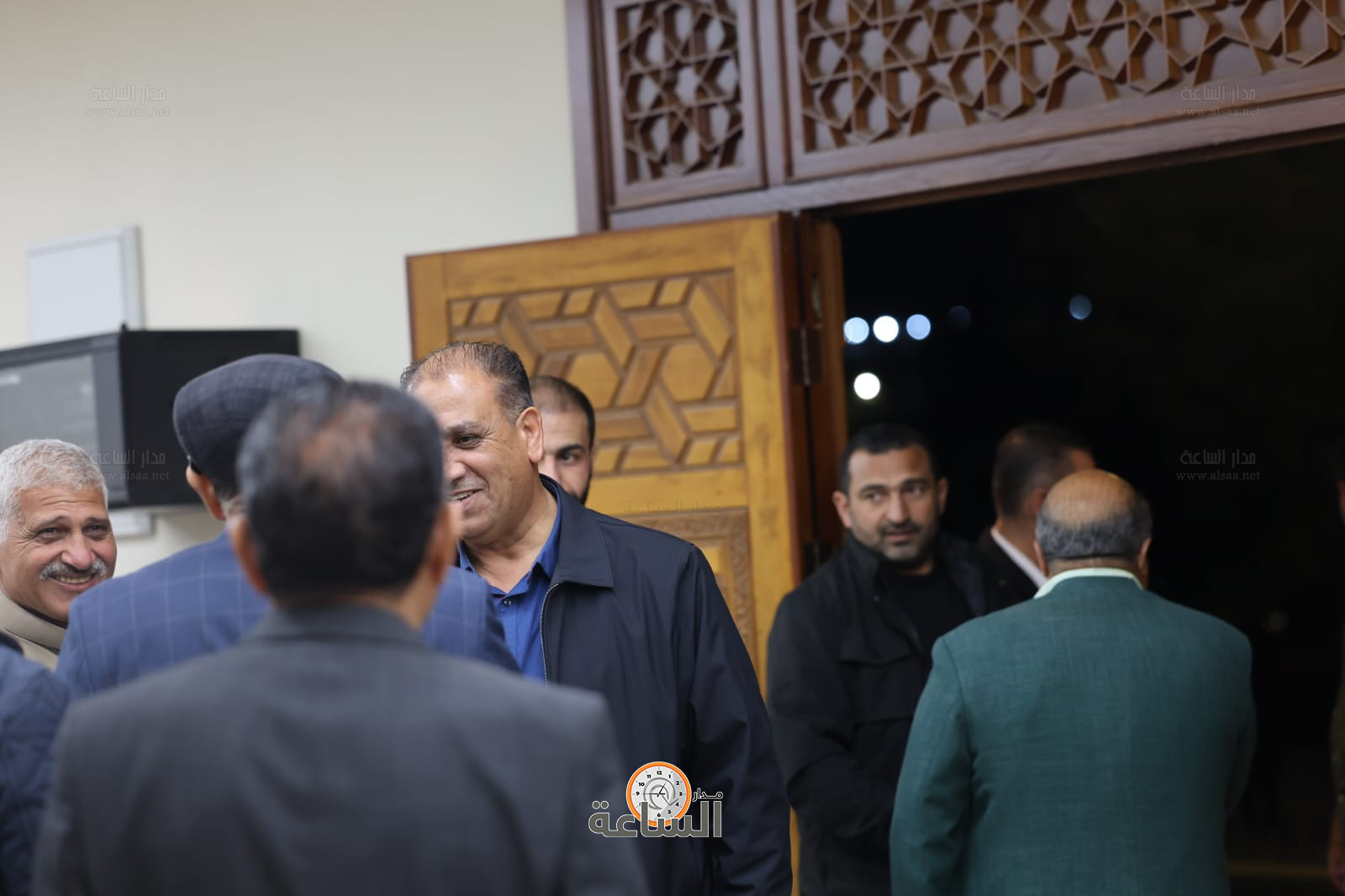 Madar Al-Saa Images 0.8183520733915796