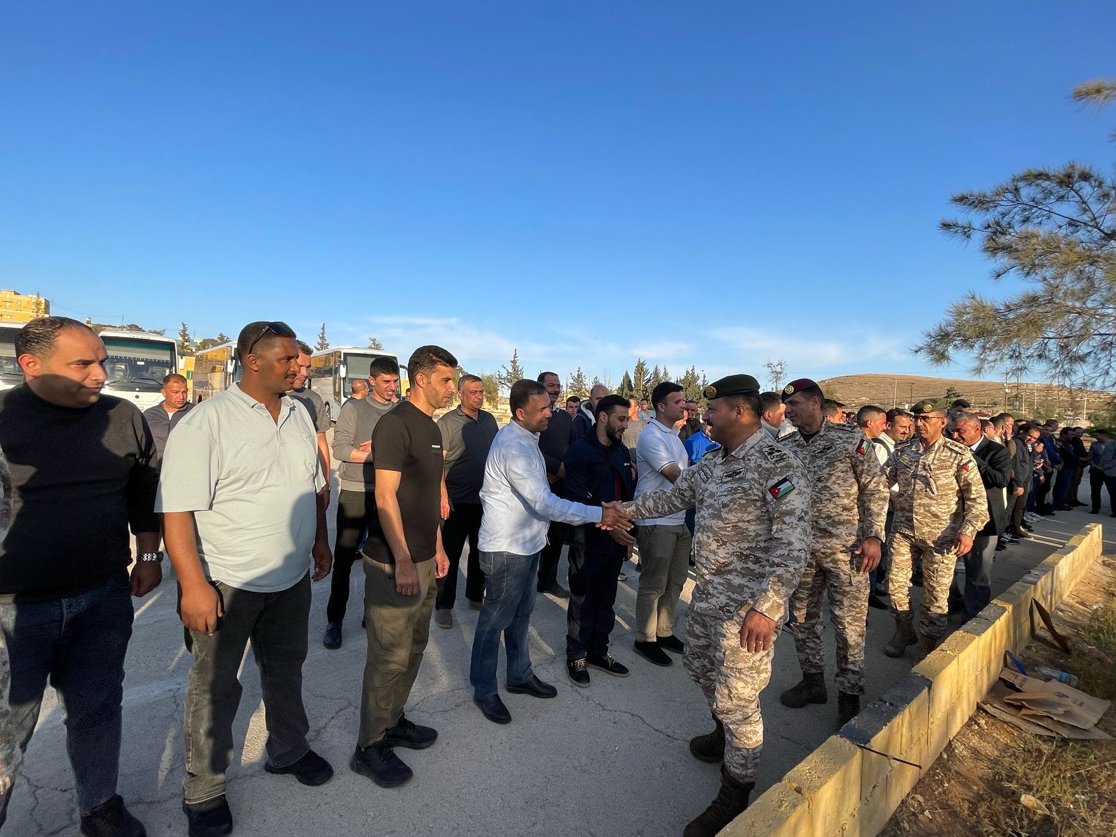 Madar Al-Saa Images 0.9076376393517425