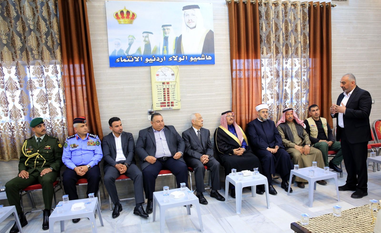 Madar Al-Saa Images 0.4917493877758081