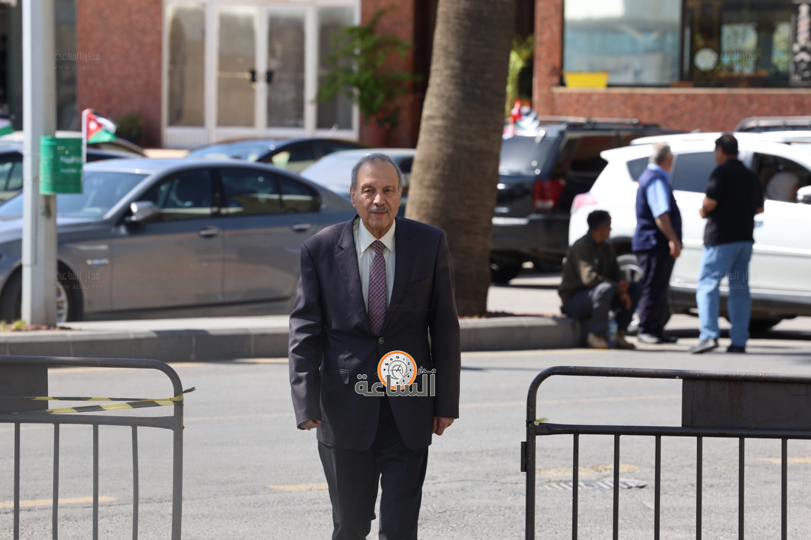 Madar Al-Saa Images 0.6936036195367602