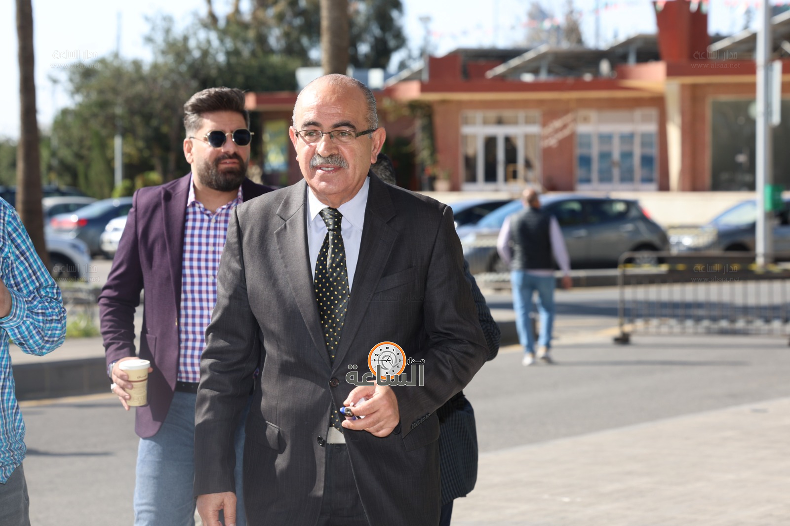 Madar Al-Saa Images 0.8197610259968418