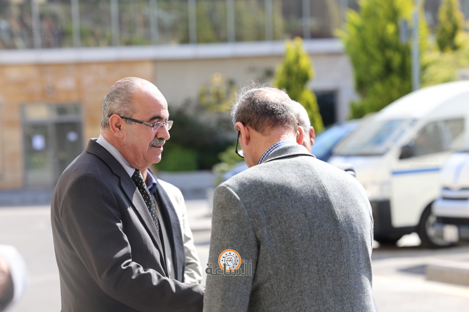 Madar Al-Saa Images 0.6111083725528752