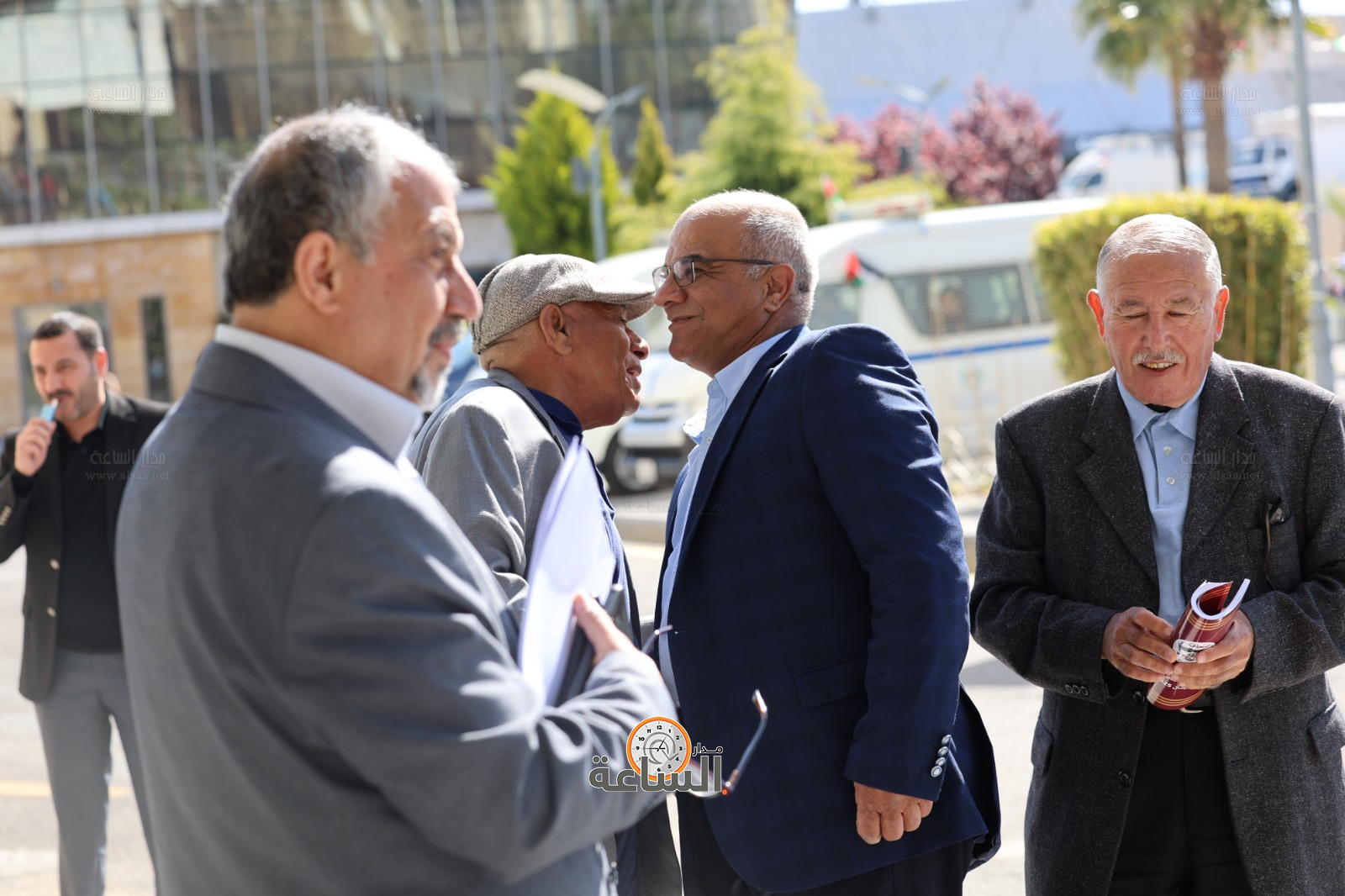 Madar Al-Saa Images 0.3833285003620046