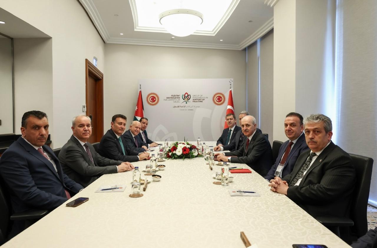 Madar Al-Saa Images 0.748047810680413