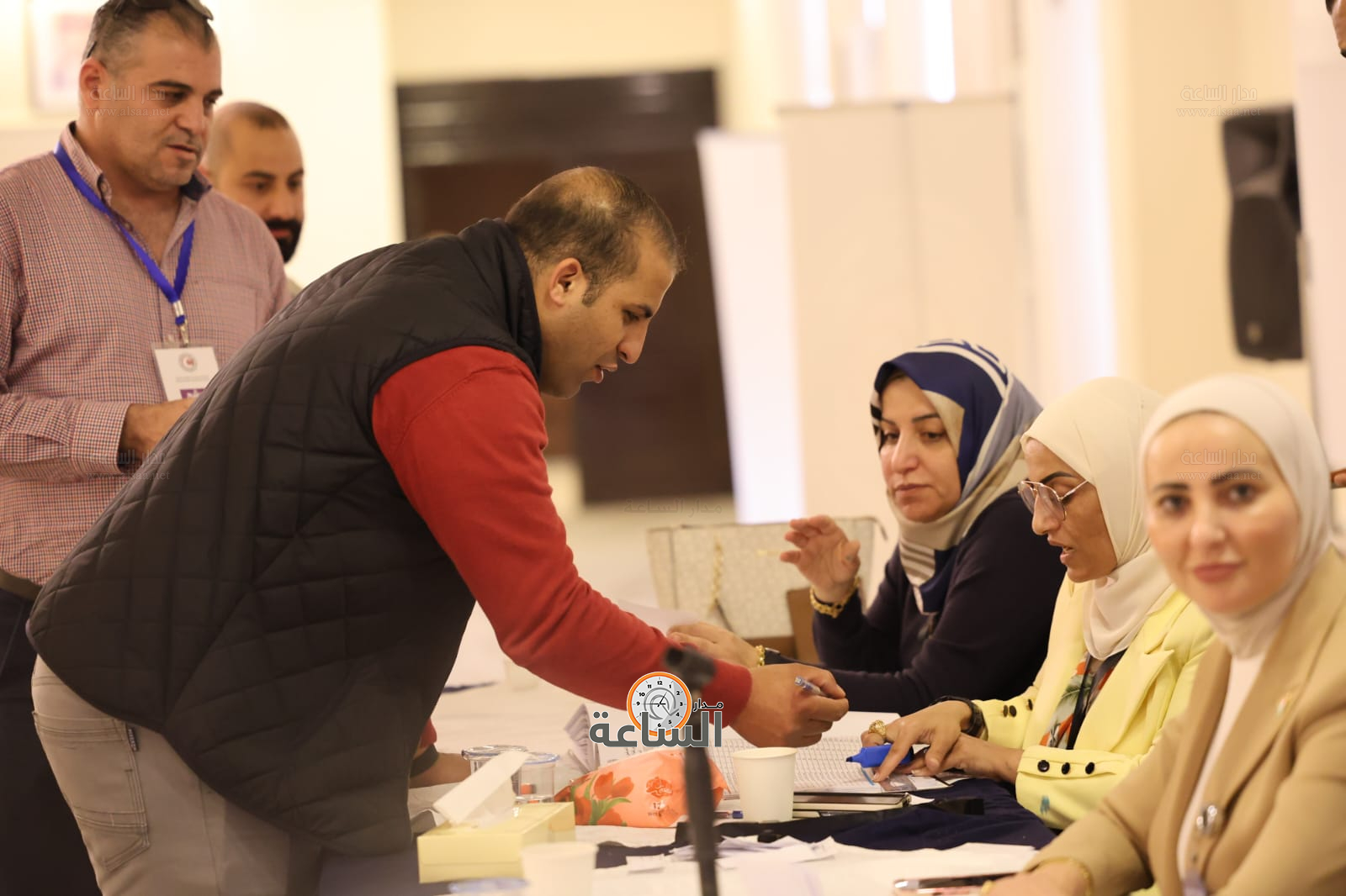 Madar Al-Saa Images 0.9212830308286994