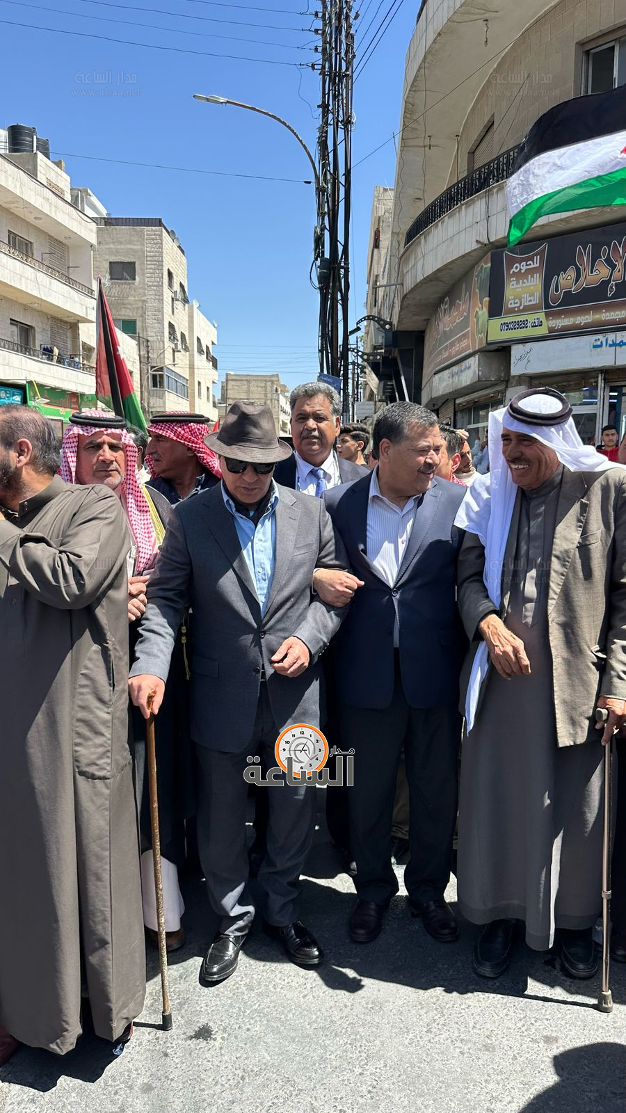 Madar Al-Saa Images 0.9382103270507705