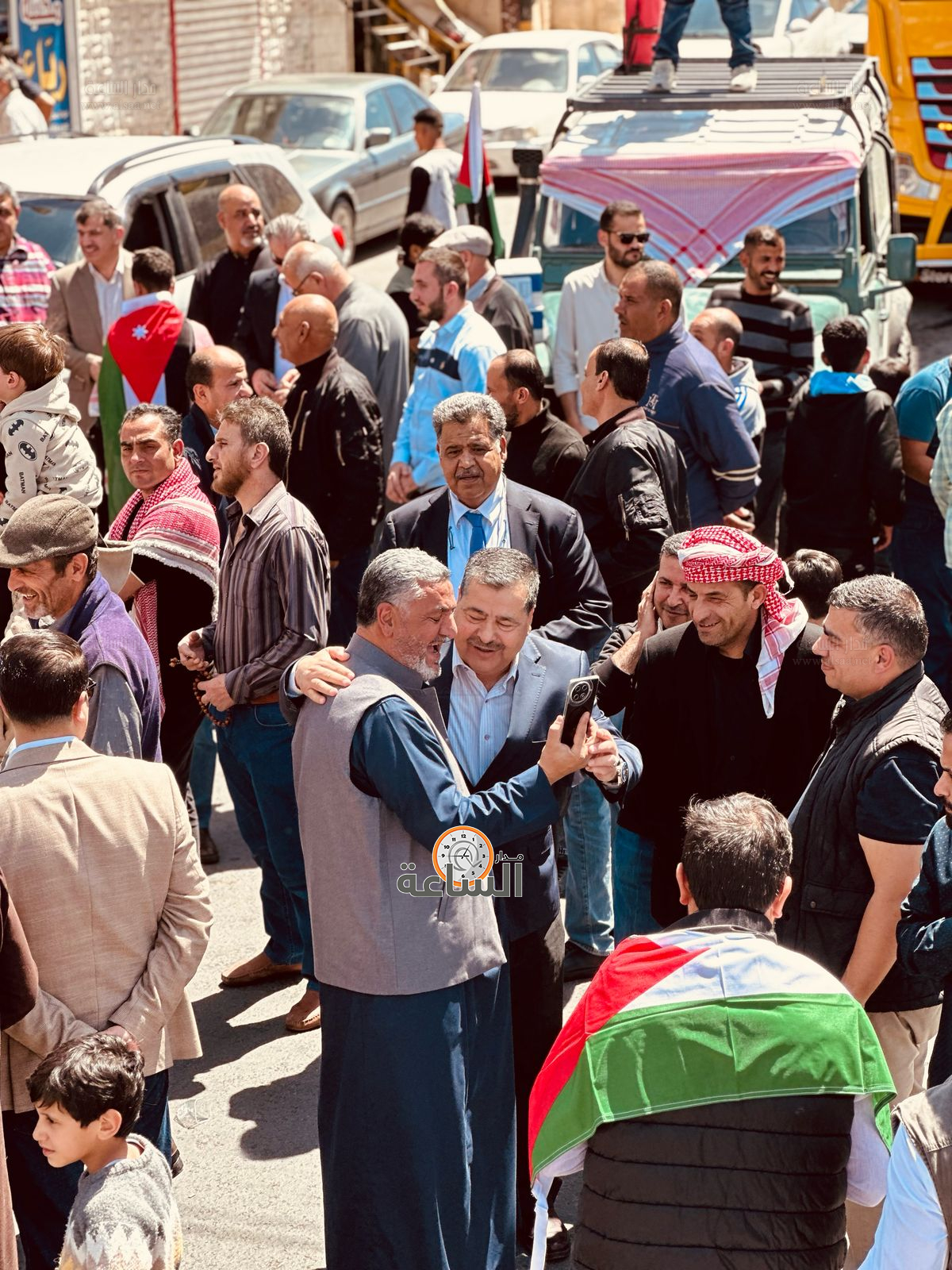 Madar Al-Saa Images 0.271552579398477