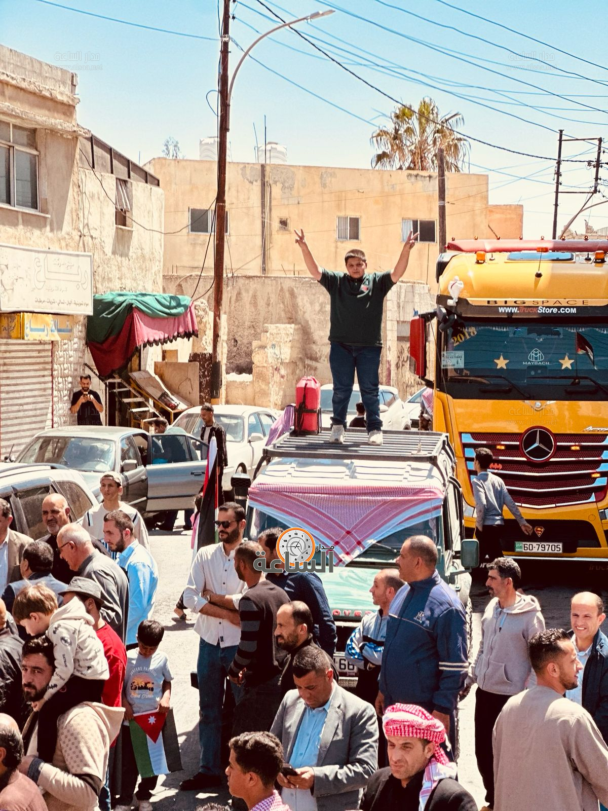 Madar Al-Saa Images 0.4761486537712132