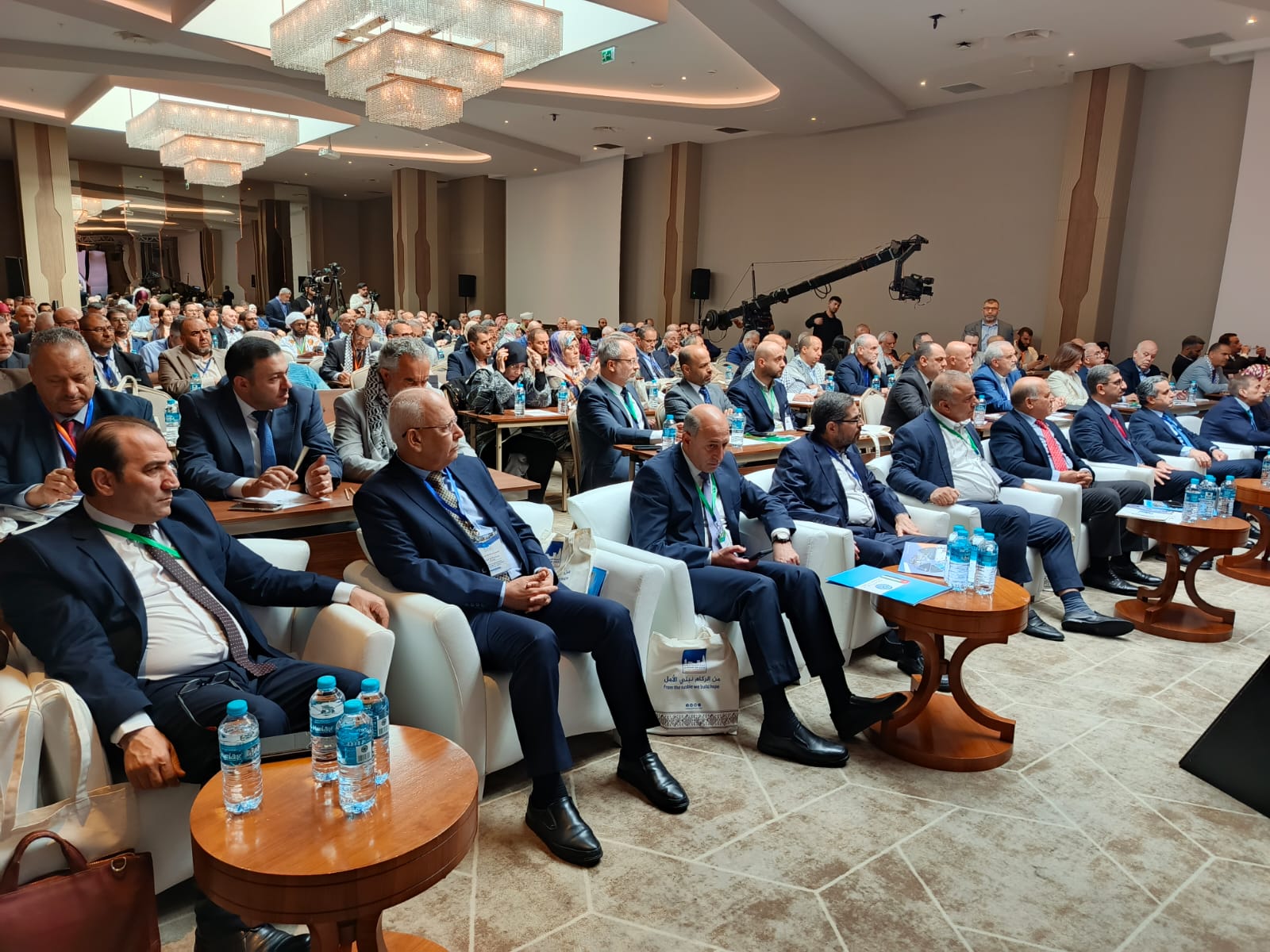 Madar Al-Saa Images 0.7547388830548734