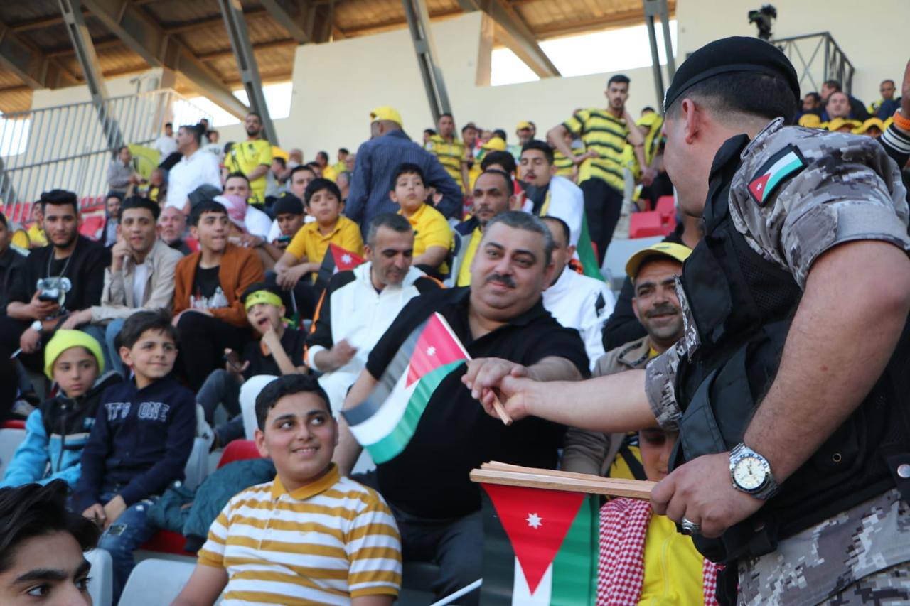 Madar Al-Saa Images 0.4514473080149708