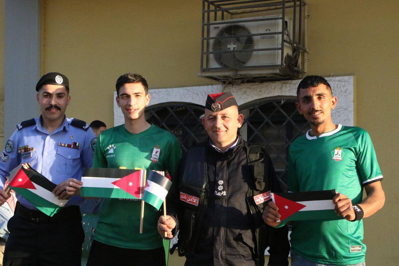 Madar Al-Saa Images 0.06286004562782765