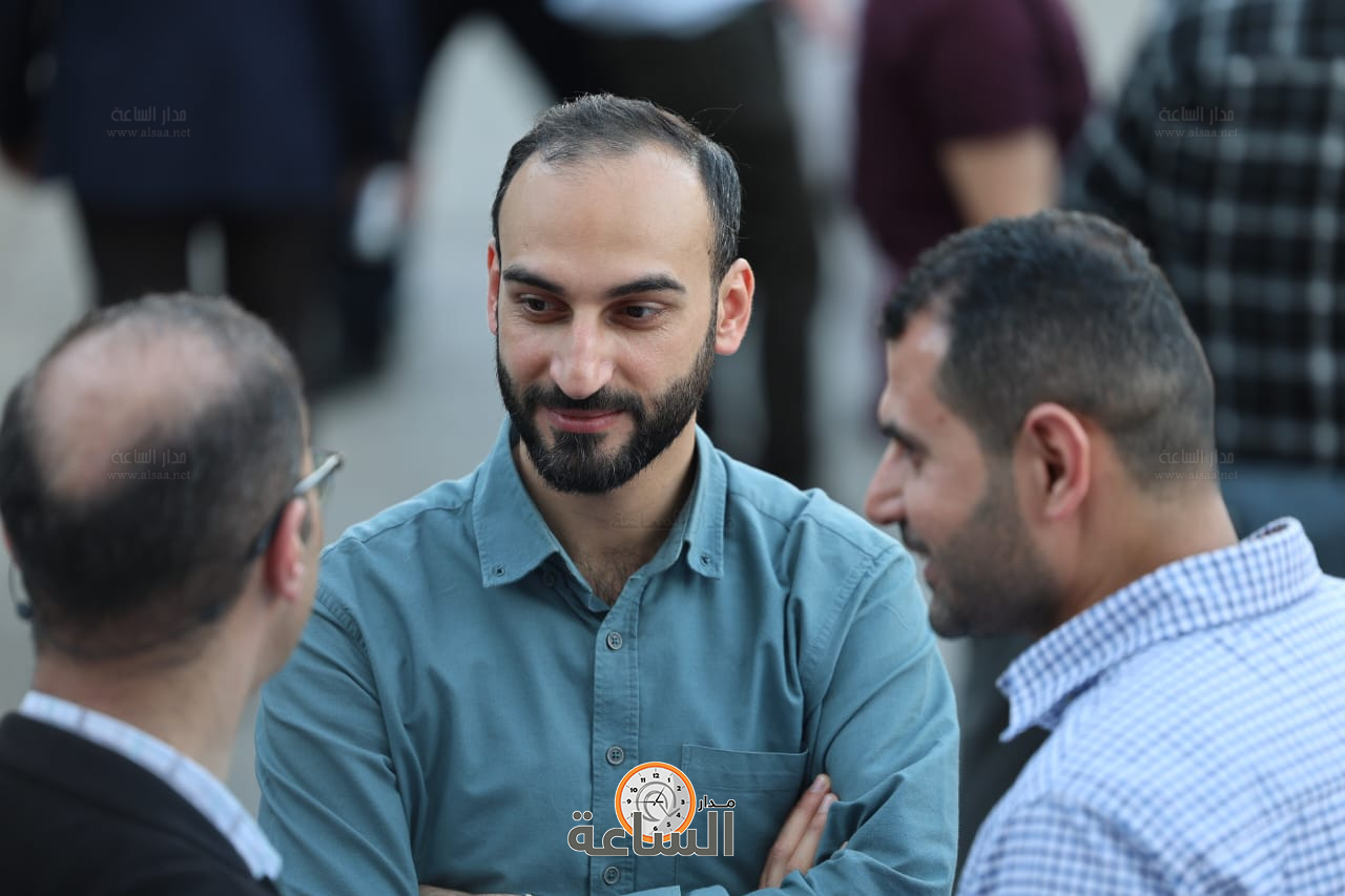 Madar Al-Saa Images 0.19459705410662131