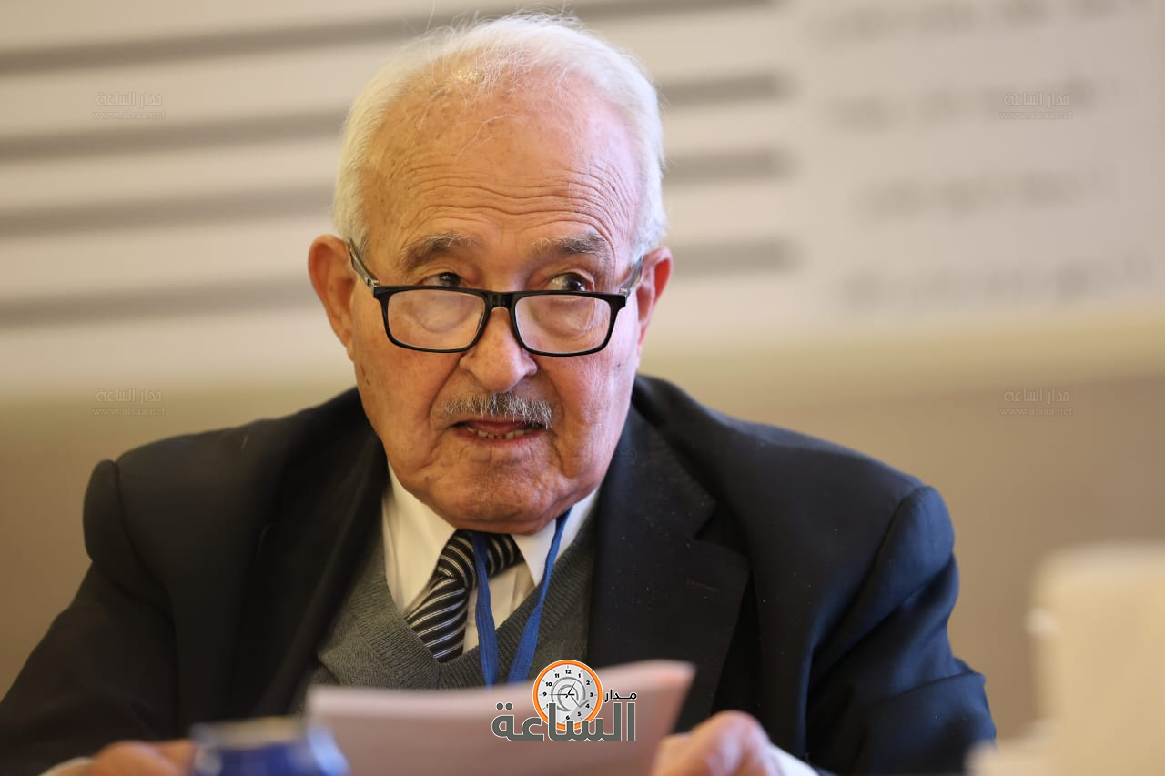 Madar Al-Saa Images 0.06535057020521617