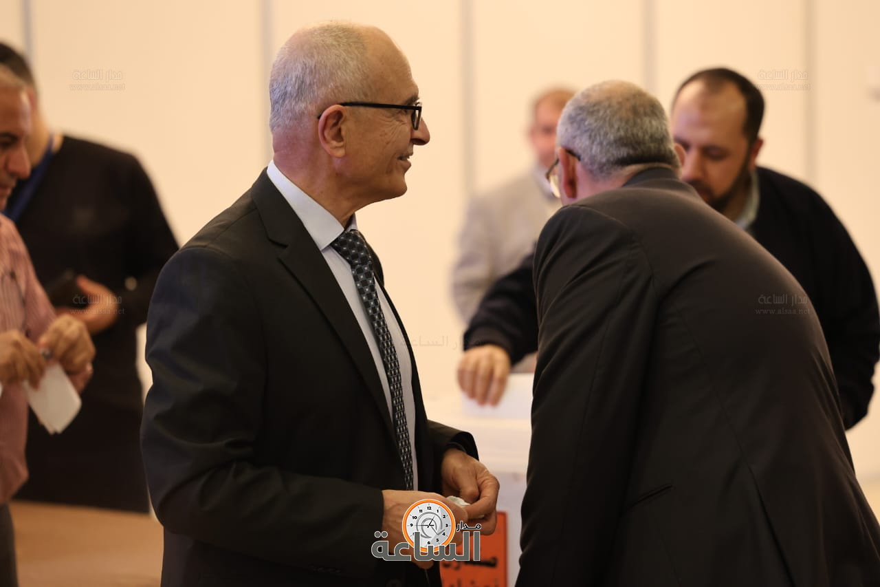 Madar Al-Saa Images 0.7994741712378476