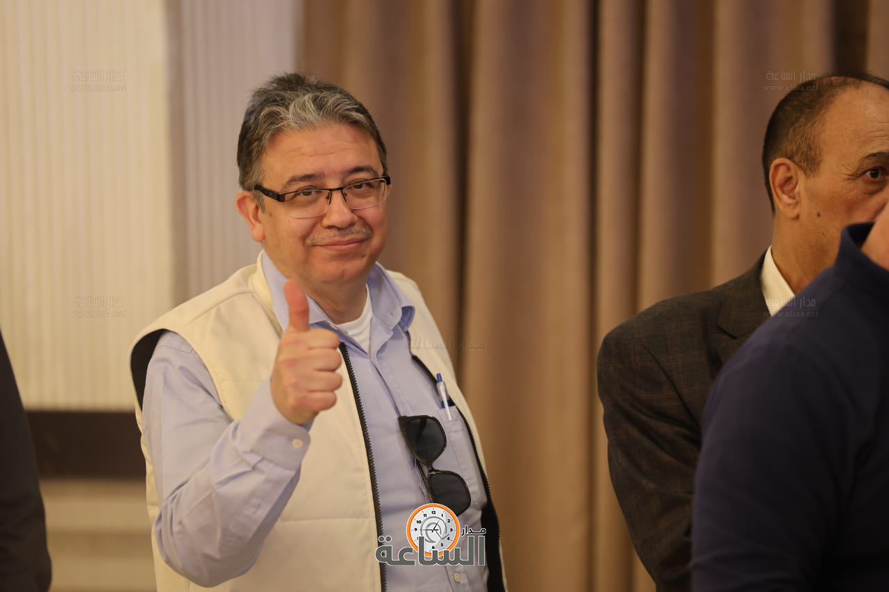 Madar Al-Saa Images 0.9395438138331471