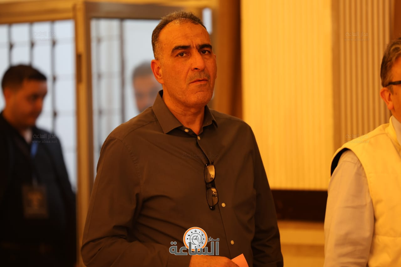 Madar Al-Saa Images 0.43174401670878737