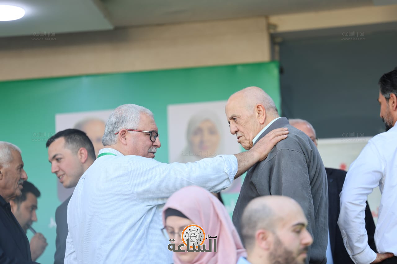 Madar Al-Saa Images 0.1739056035499872