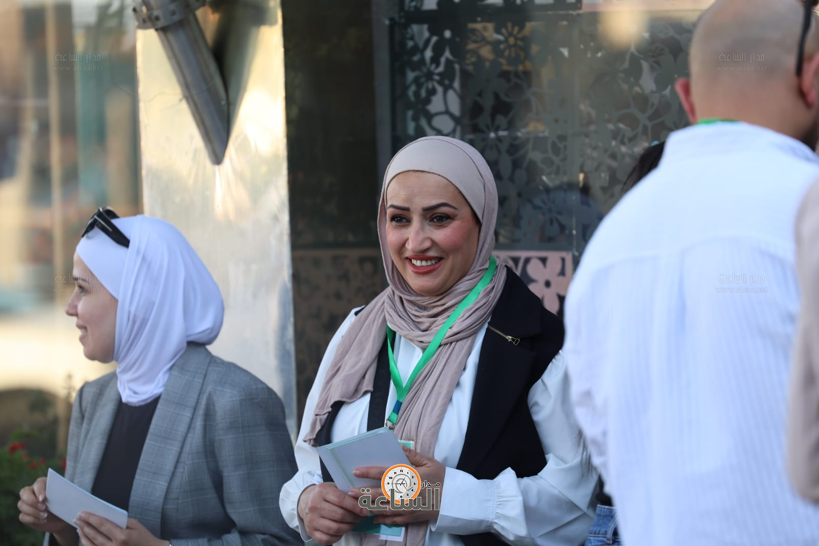 Madar Al-Saa Images 0.4505881108444414