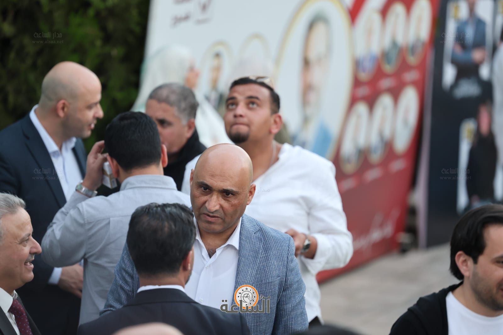 Madar Al-Saa Images 0.135137063723492