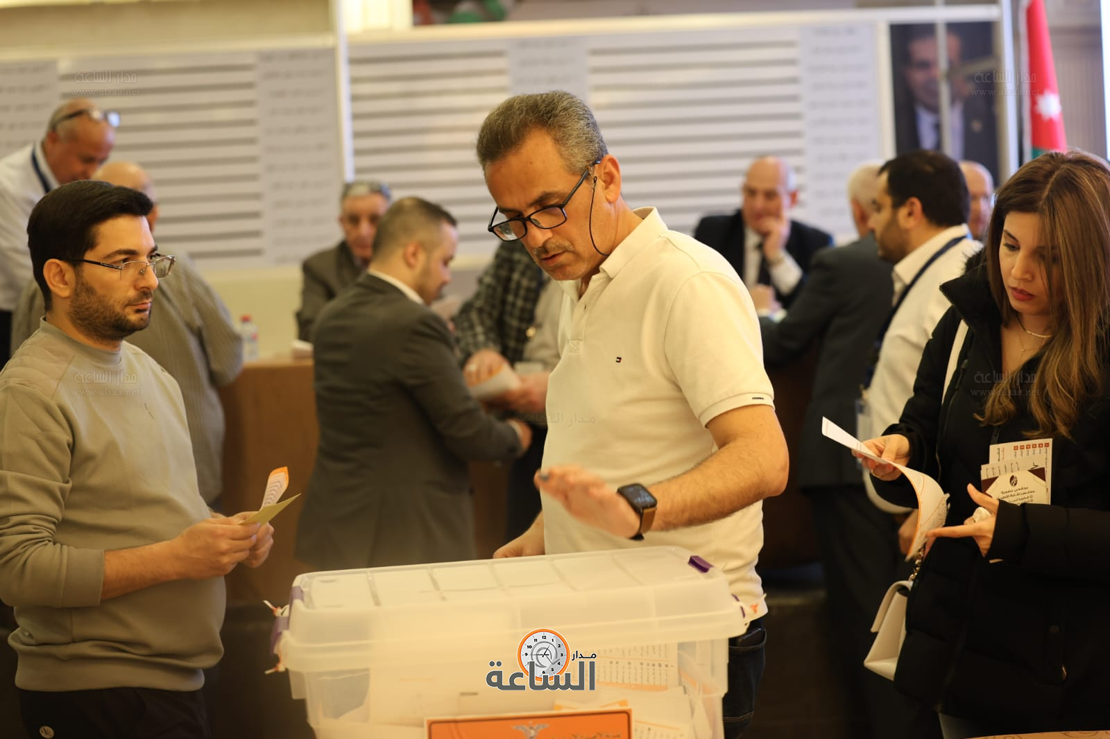 Madar Al-Saa Images 0.1477990309939199